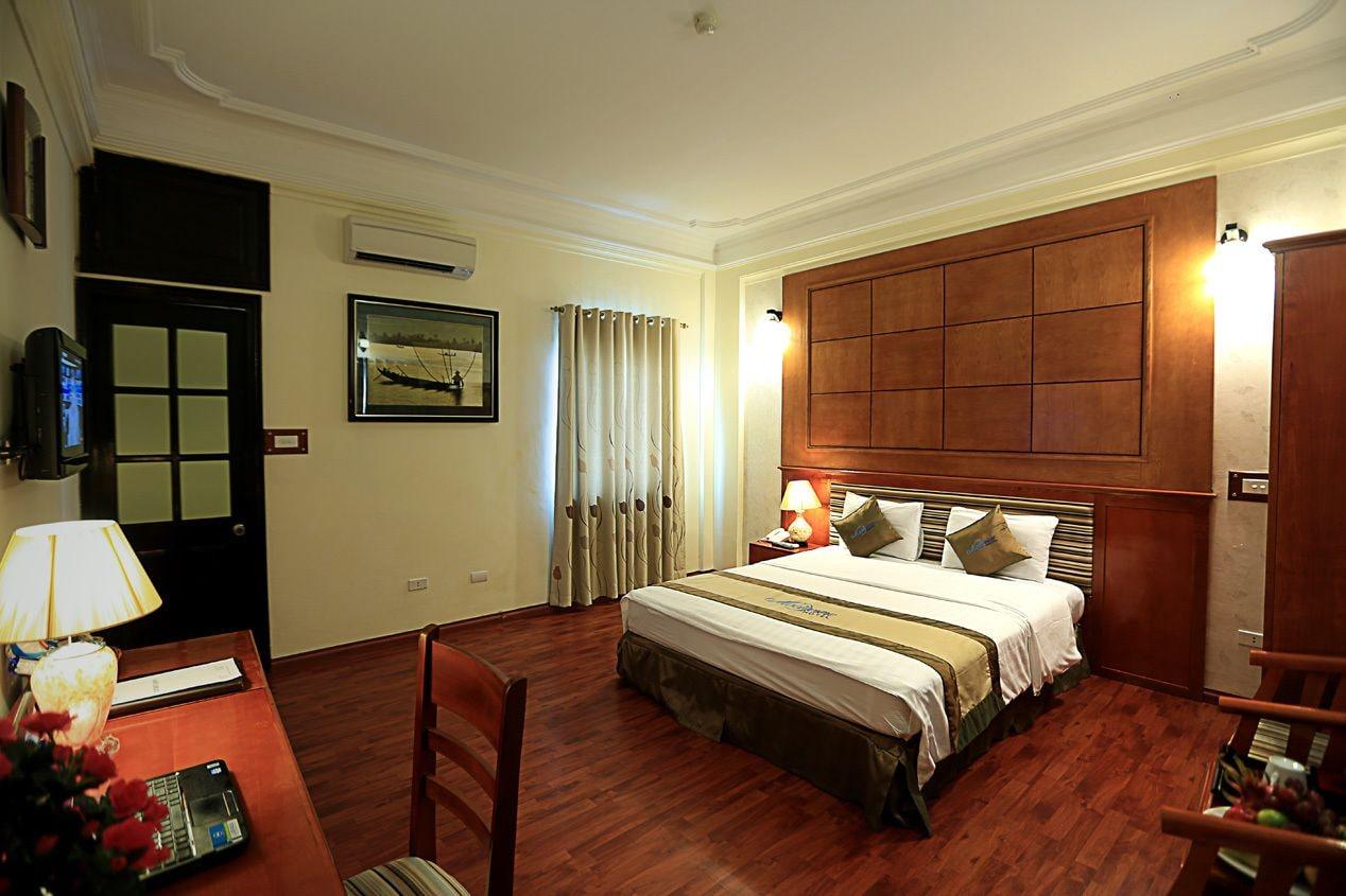 Bro & Sis Hotel Hanoi Luaran gambar