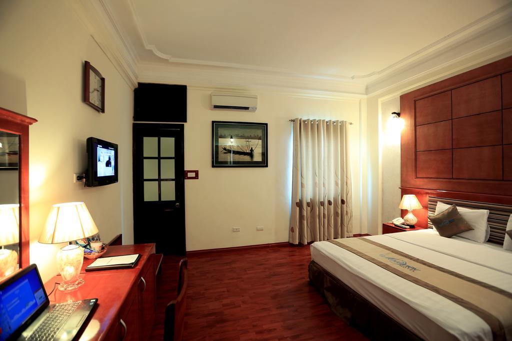 Bro & Sis Hotel Hanoi Bilik gambar